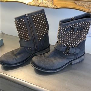 Steve Madden black and gold studded booties